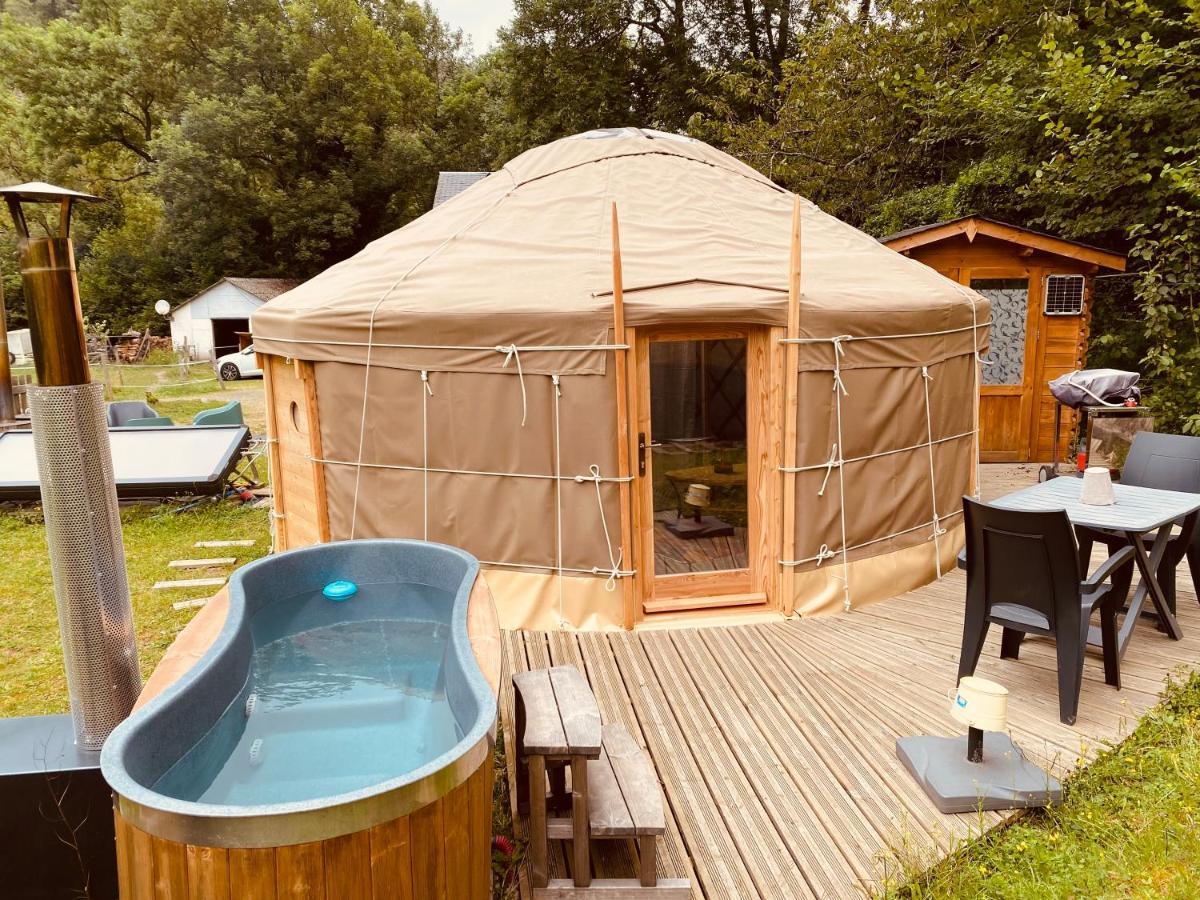 Yourte Et Son Bain Nordique Frechet-Aure Luaran gambar